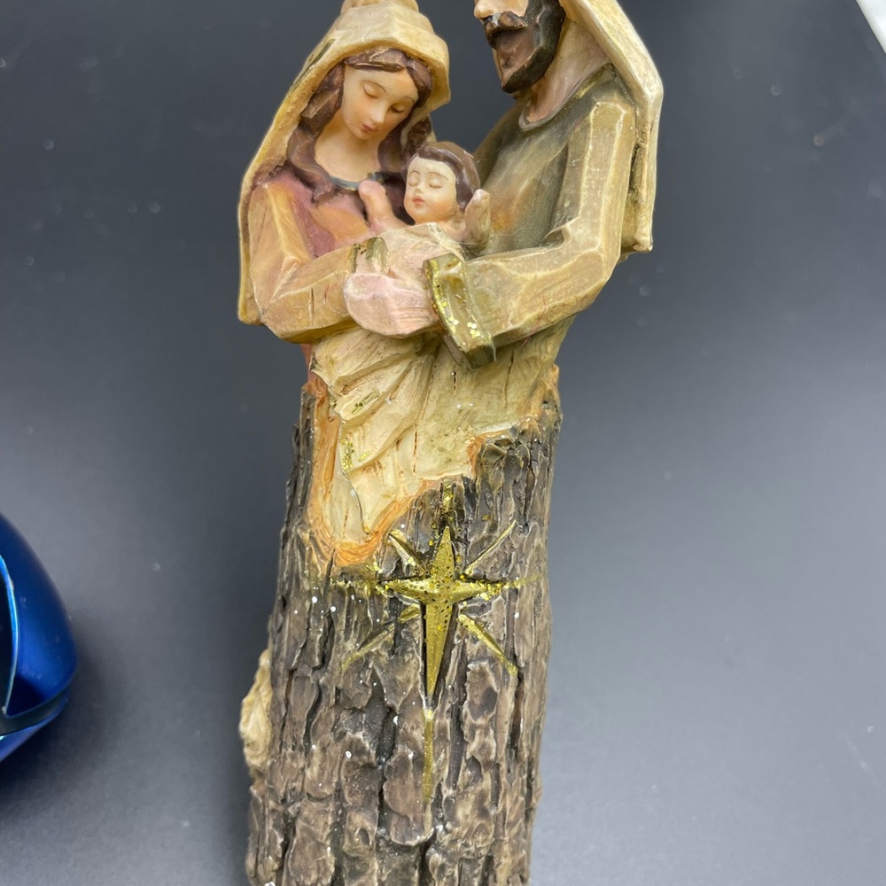 Nativity Figurine with Star ornaments